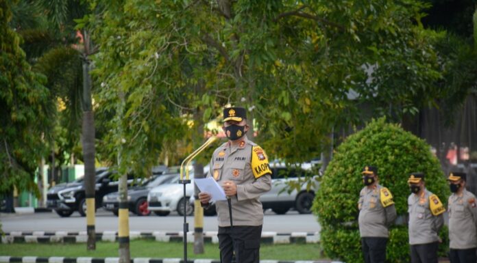 KAPOLDA KEPRI PIMPIN APEL PAGI GABUNGAN : ″TETAP SEMANGAT LAYANI MASYARAKAT″