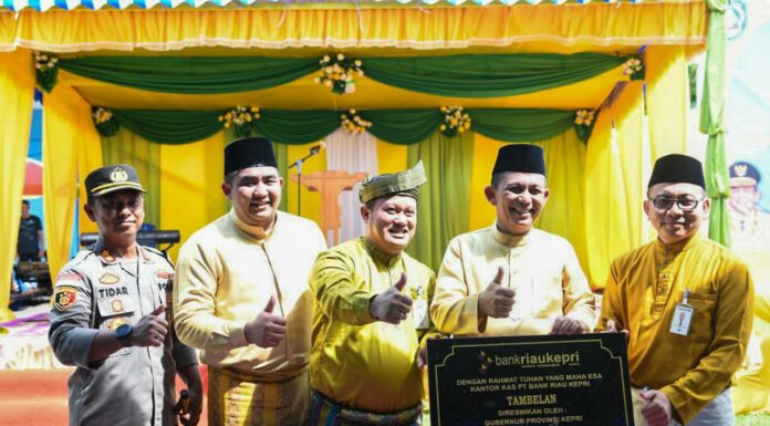 Gubernur Kepri Ansar : Resmikan Kantor Kas Bank Riau Kepri di Tambelan