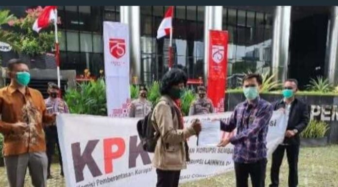 Riau Corruption Watch Kepri mendesak penegak hukum periksa Walikota Batam