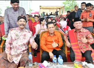 Gubernur Kepri Ansar : Tidak Ada Pembagian Kelas Masyarakat Saat Menghadiri Halal Bihalal ” PUNGGOWO “