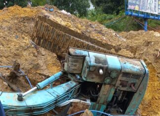 Pipa Saluran Air Patah Tertimpa Ekskavator, Perbaikan Pipa Dikebut 24 Jam Nonstop