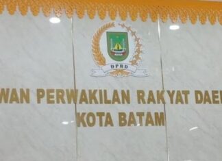 Pemko Batam Anggarkan 4 Mobil Dinas Pimpinan DPRD senilai Rp 3,6 Miliar