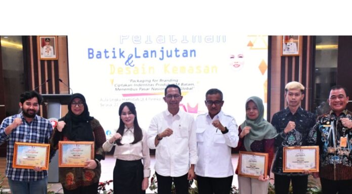 Pemko Batam Dorong IKM Naik Kelas Lewat Pelatihan Batik dan Desain Kemasan