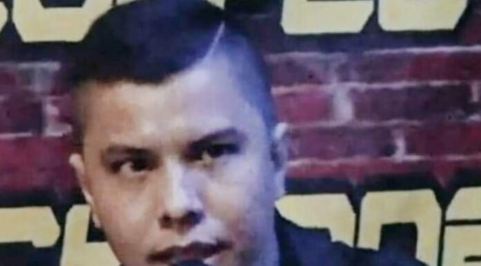 Ronny Desak PT Medco Serahkan Sulfur ke BUMD Aceh Timur
