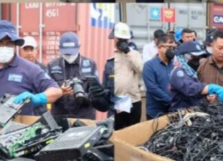 Bea Cukai Batam dan Gakkum LHK Gagalkan Upaya Pemasukan 18 Kontainer Diduga Berisi Limbah B3