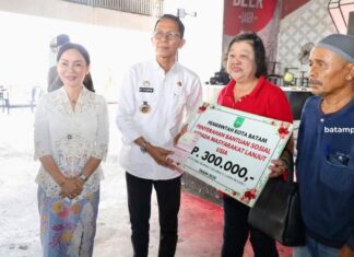 Pemko Batam Salurkan Bansos Lansia Tahap Dua, Total Penerima Capai 2.098 Orang