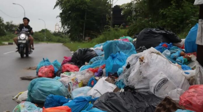 Kepala BP Batam Sekaligus Wali Kota Batam Amsakar, Akui Masalah Air dan Sampah Jadi Pekerjaan yang Belum Terselesaikan