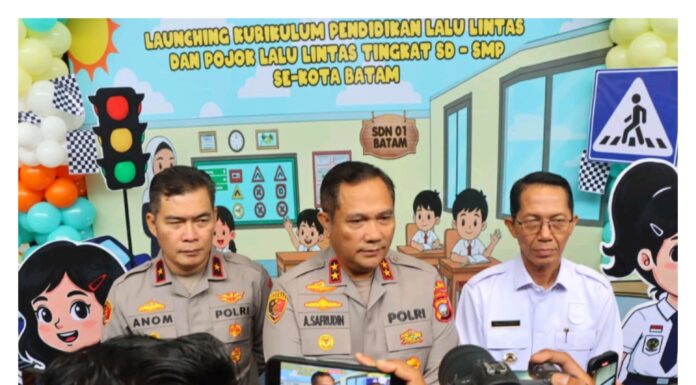 POLDA KEPRI BERSAMA PEMKO BATAM LAUNCHING KURIKULUM PENDIDIKAN LALU LINTAS SEJAK DINI