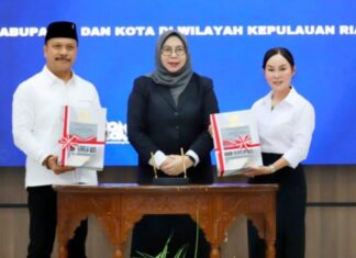 Li Claudia Terima LHP BPK, Pemko Batam Sukses Pertahankan WTP ke-14