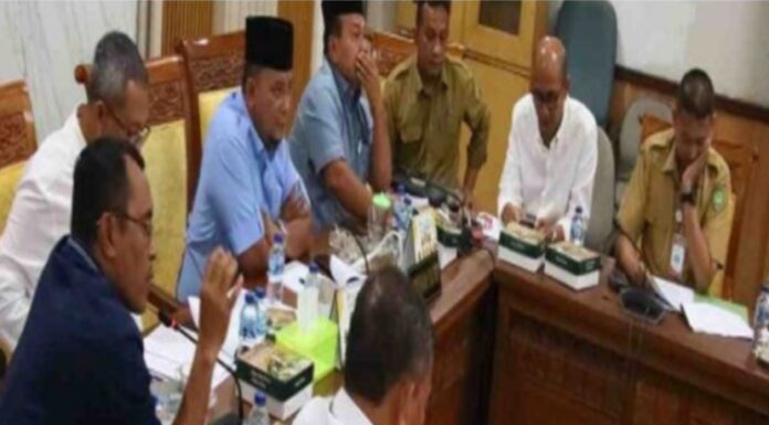 Matangkan Ranperda Pengelolaan Sampah, Pansus DPRD Batam Bahas Perubahan Sejumlah Pasal